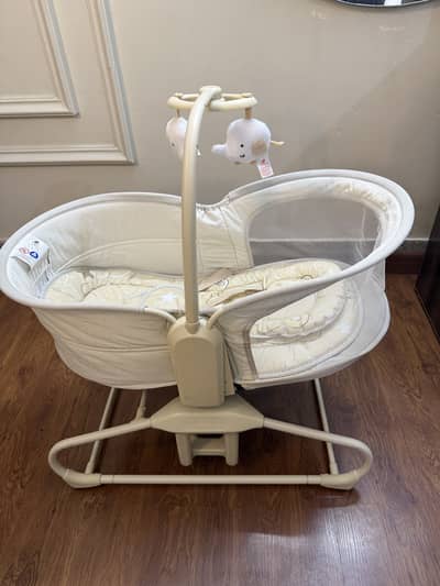 Mastela 4 in 1 multifunctional bassinet