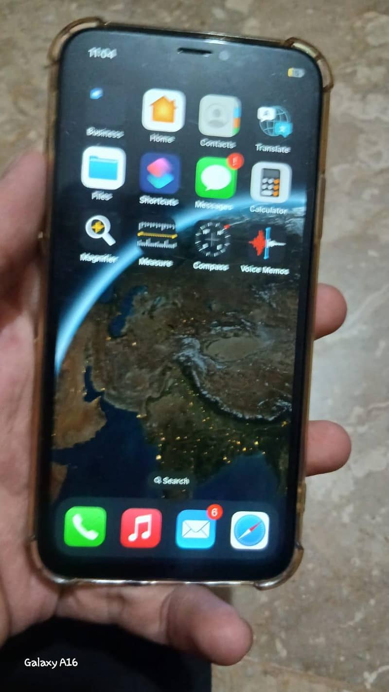 Apple iPhone X 0