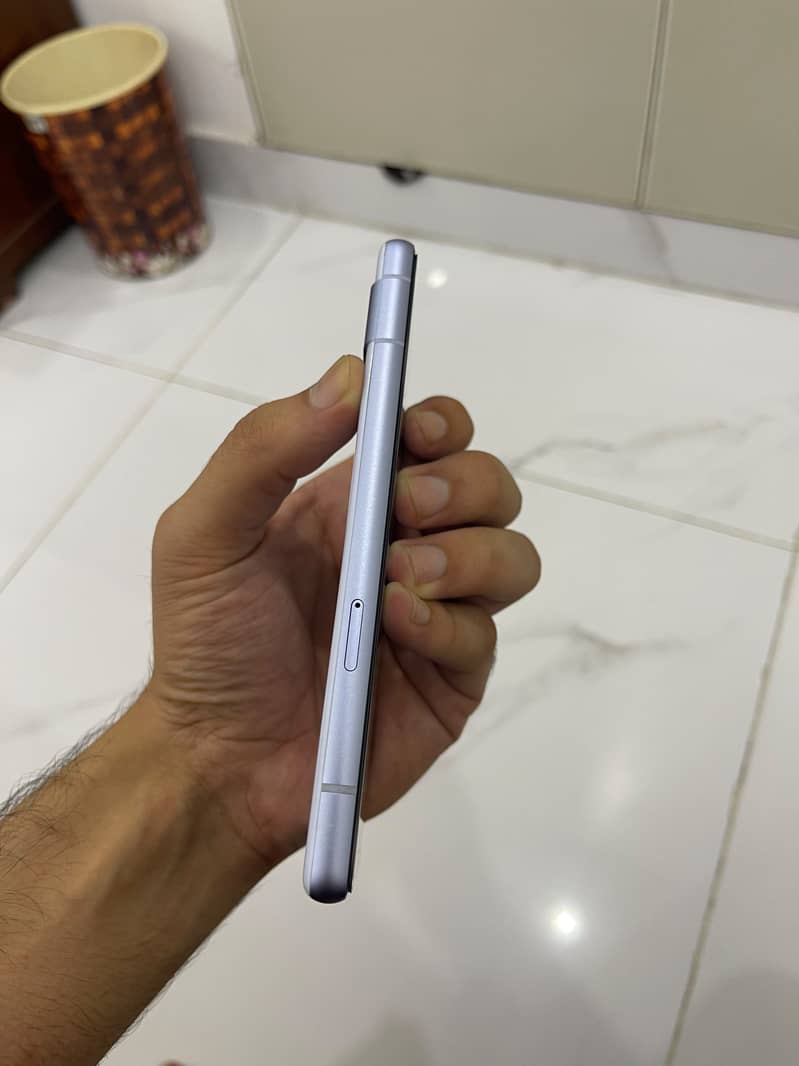 Google pixel 7A 3