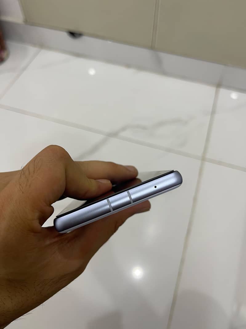Google pixel 7A 5
