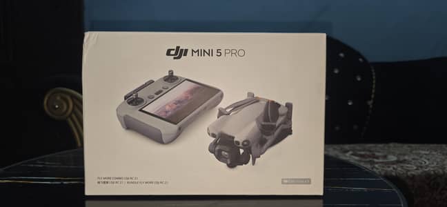 DJI mini 5pro flying combo