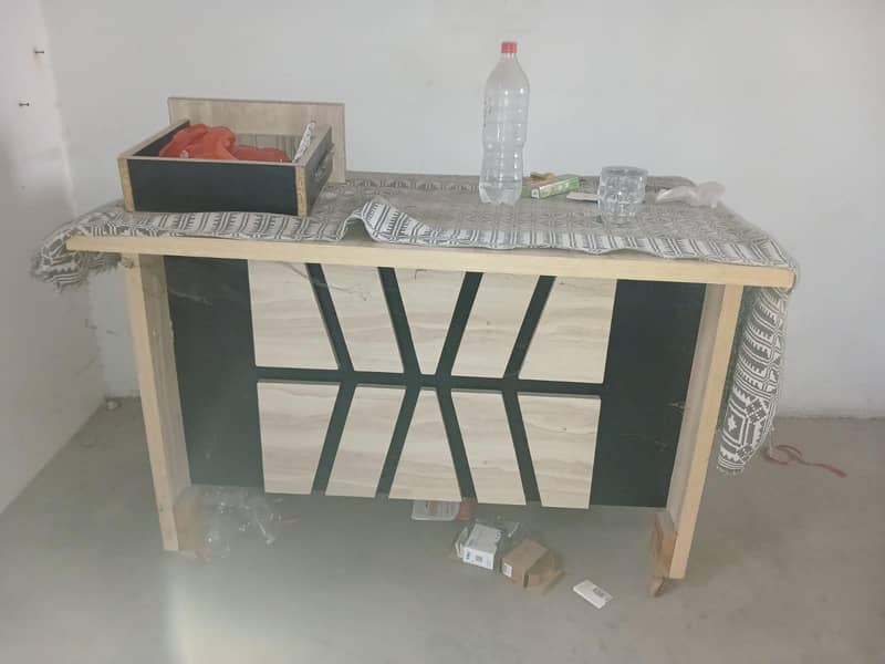 Office table 0