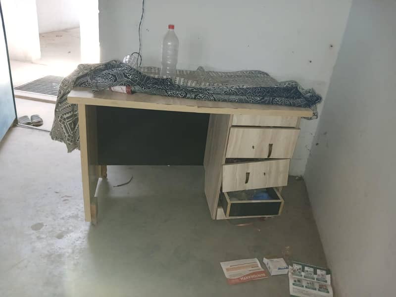 Office table 1