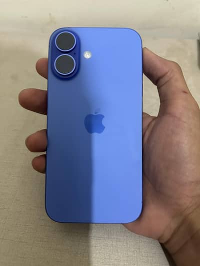 Apple iPhone 16