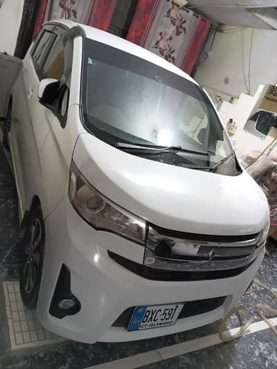 Mitsubishi EK Custom 2013