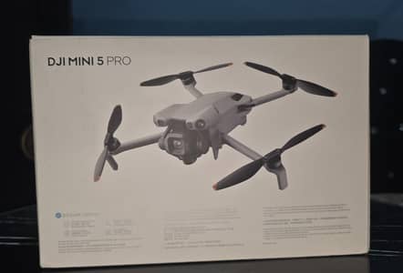 DJI mini 5pro flying combo