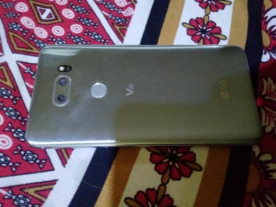 LG V30