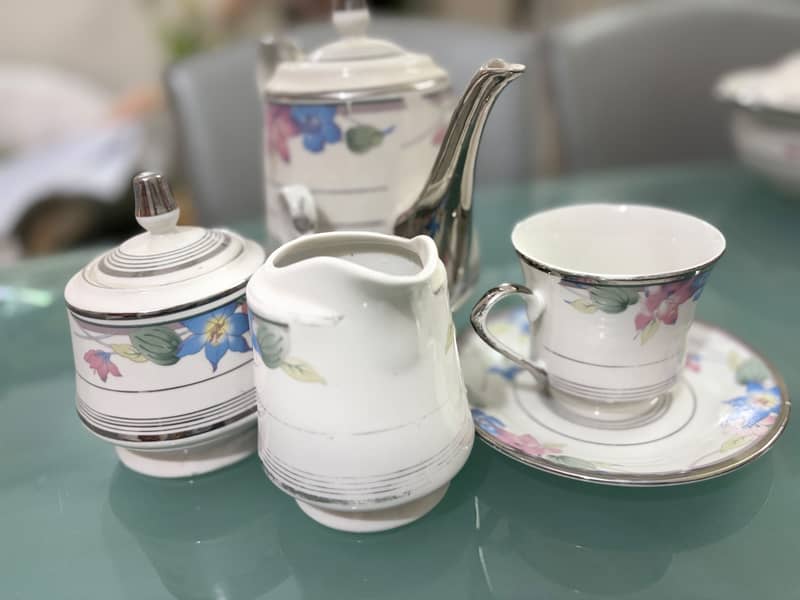 Dinner set 8