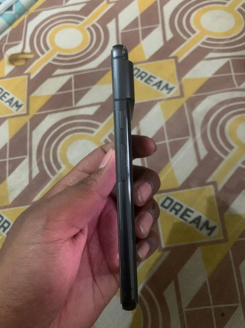 Google Pixel 8 3