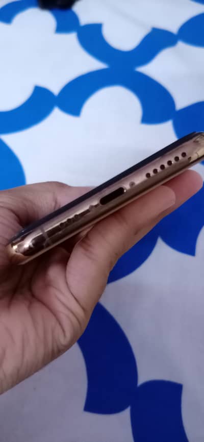 Apple iPhone XS