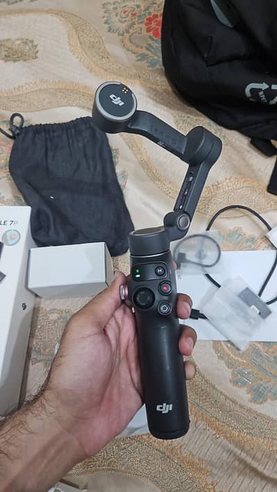DJI osmo mobile 7p