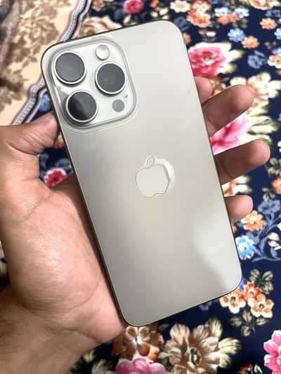 Apple iPhone 15 Pro Max