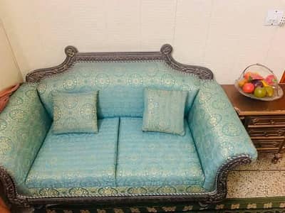complete sofa set with cushines