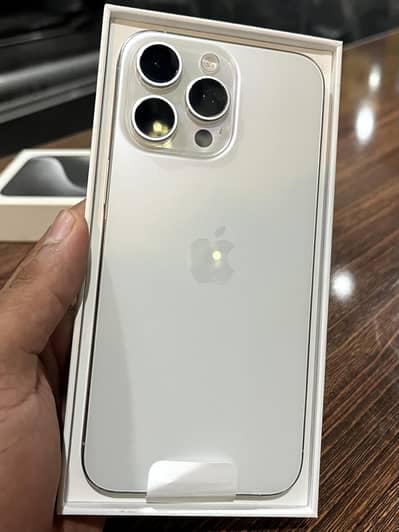 Apple iPhone 15 Pro Max factory unlock
