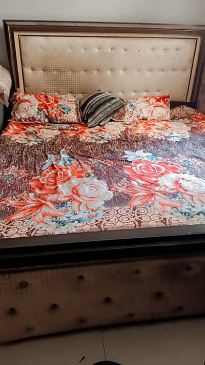 Bedroom set