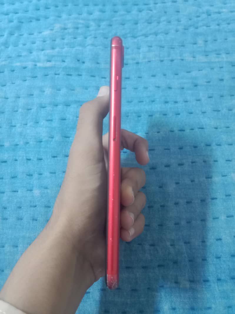 Apple iPhone 8 Plus 4