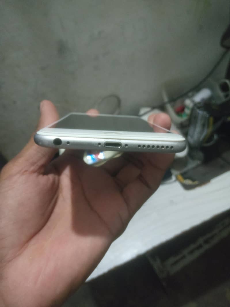 Apple iPhone 6 Plus 2