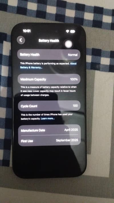 Apple iPhone 15 in apple warranty 100 percent battery JV 100 cycle