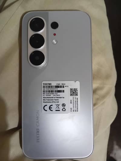 Tecno CAMON 15