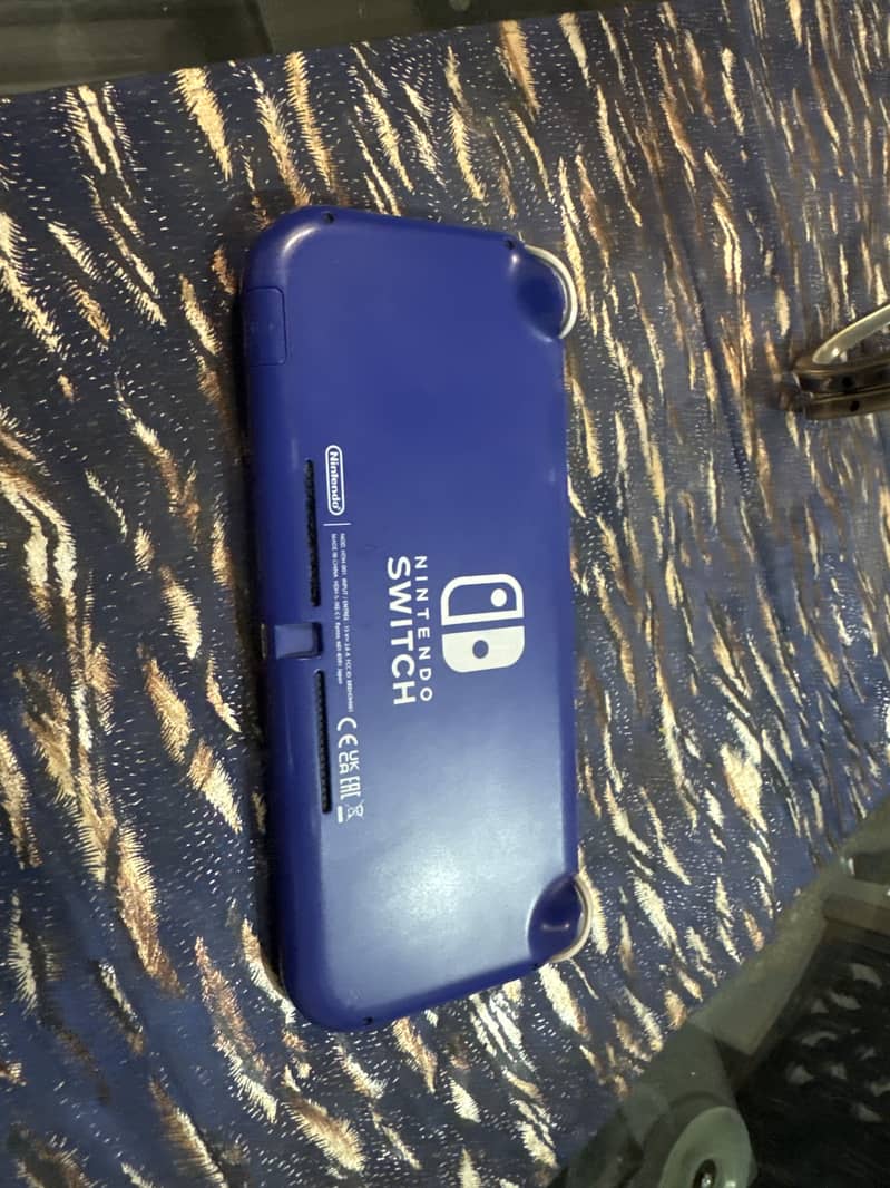 Nintendo switch lite 1