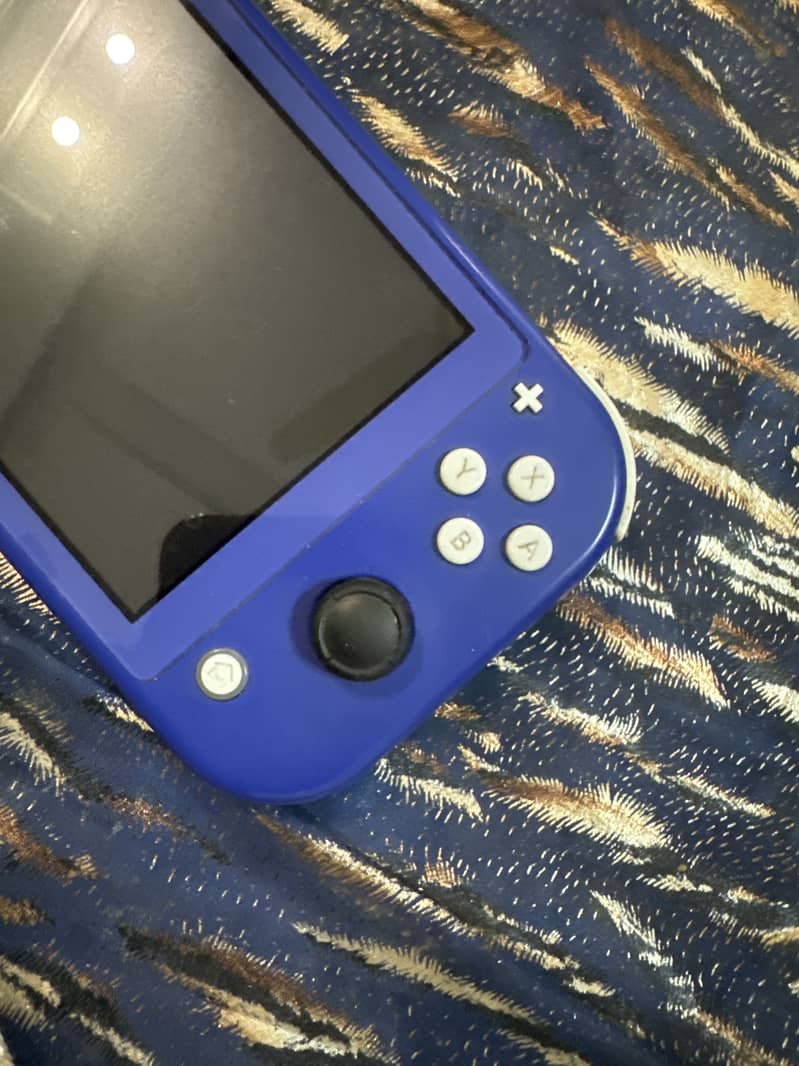 Nintendo switch lite 3