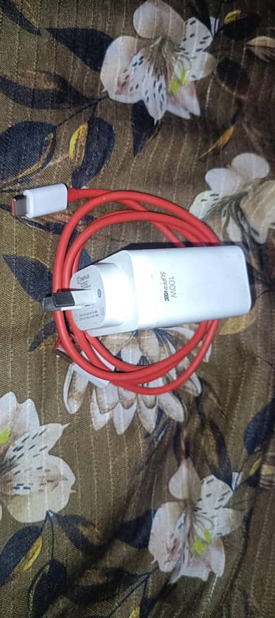 100w SUPERVOOC Charger Used With OnePlus 13 Box Pulled original