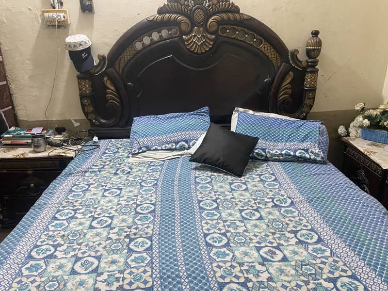 King Size bed 6