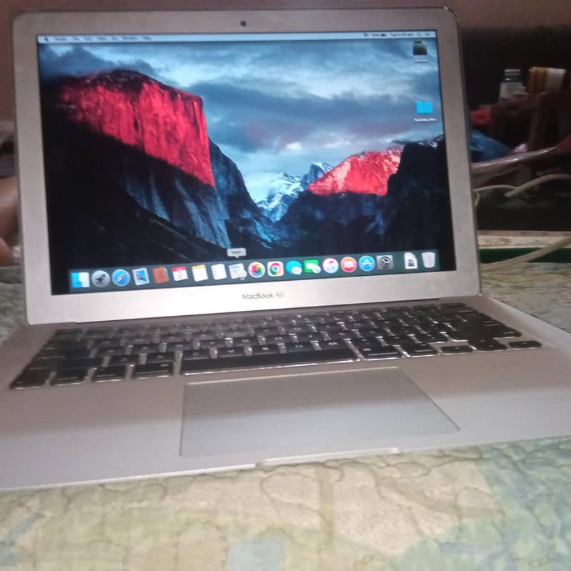 Macbook_Air 0