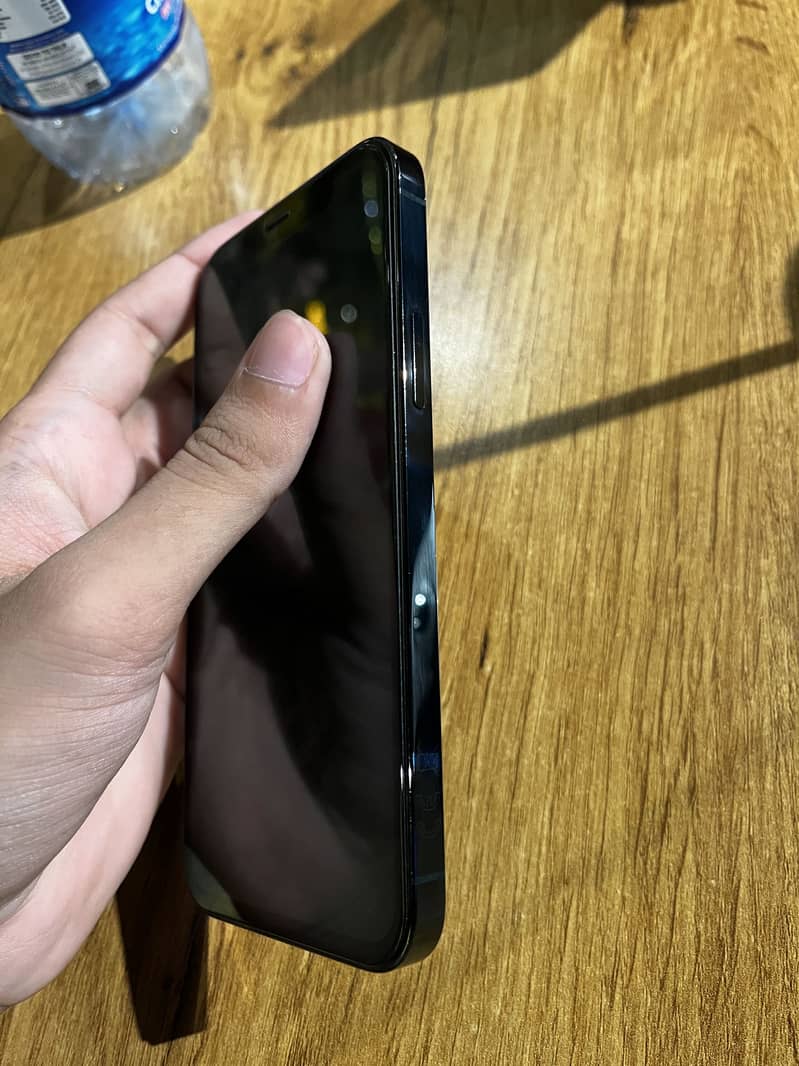 Apple iPhone 12 Pro 3