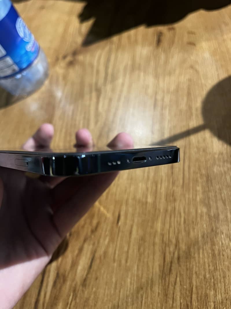 Apple iPhone 12 Pro 4