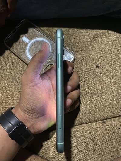 Apple iPhone 11