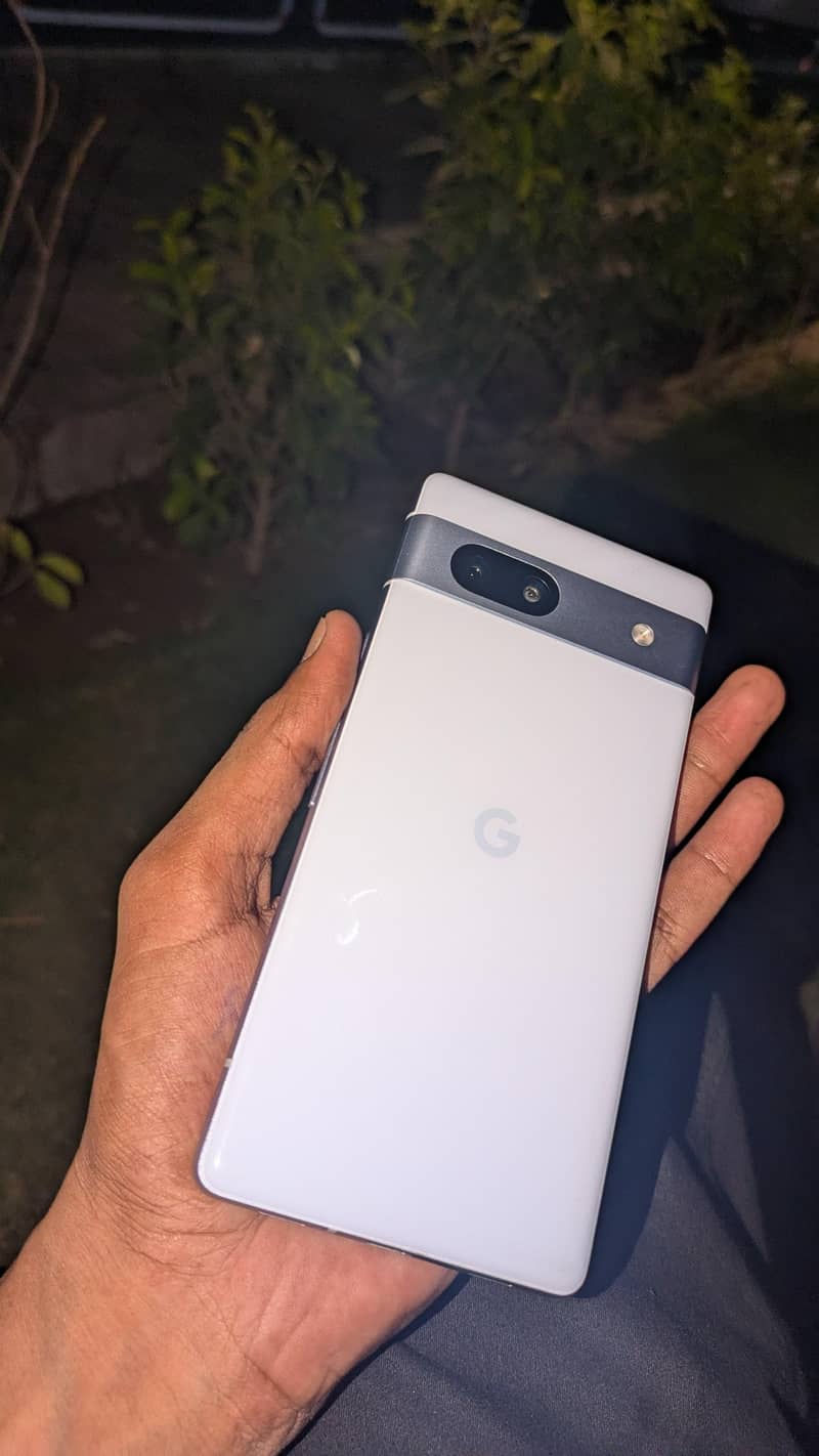 Google Pixel 7a 4