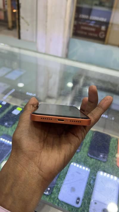 Apple iPhone XR