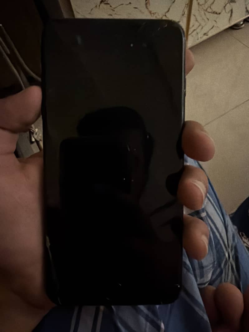 Apple iPhone 7 Plus 0