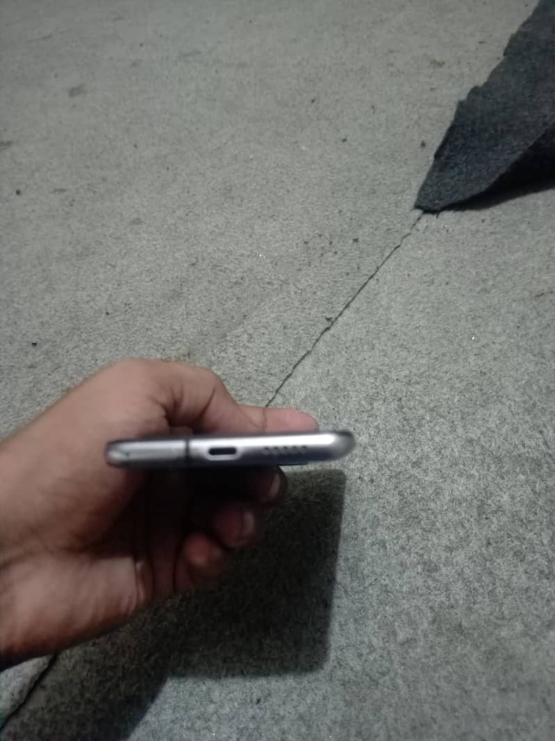One Plus 7t 4
