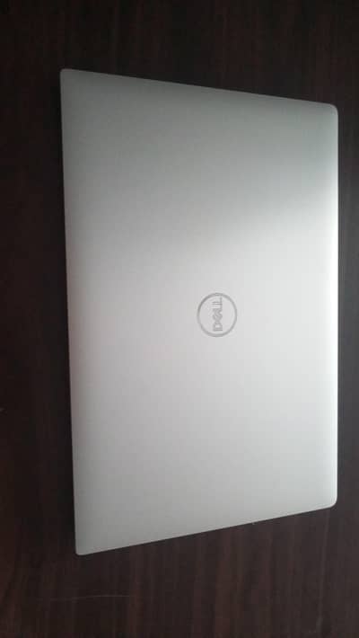 DELL XPS 15 7590 core i7H 9th Generation