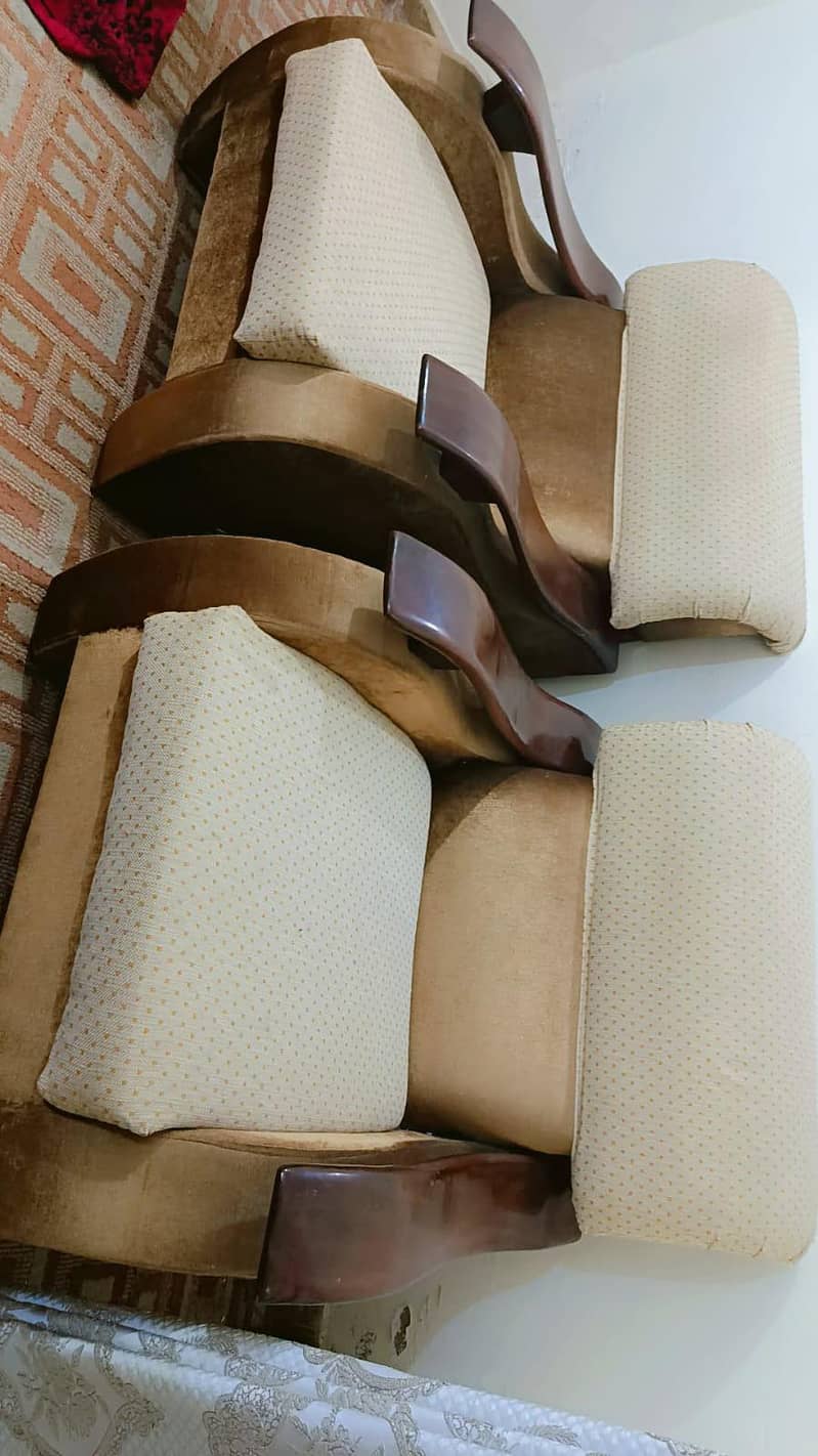 Five seater Sofa with Table 2