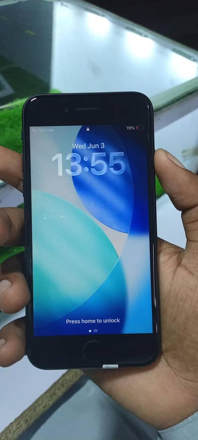 iPhone SE 2020 64GB
