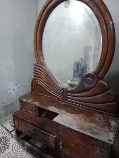 Barton wali almari drasing mirror