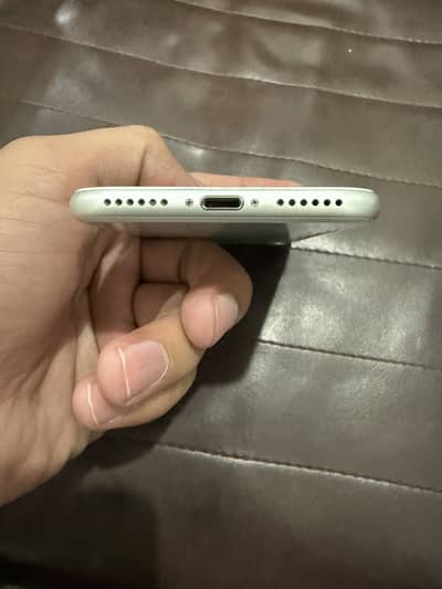 Apple iPhone 8