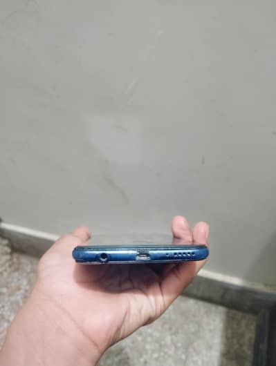 y7 prime 2018 exchange possible