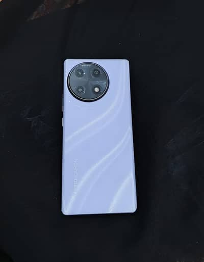 Tecno CAMON 30S