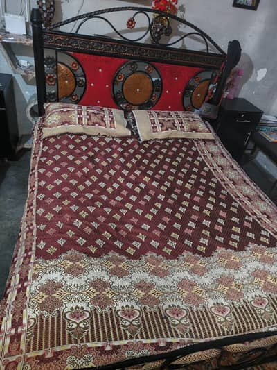 king size bed and 4 seater sofa set with out matress