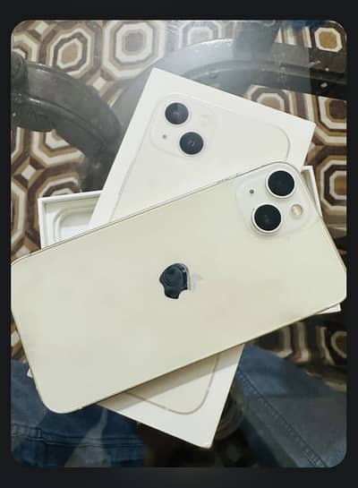 Apple iPhone 13