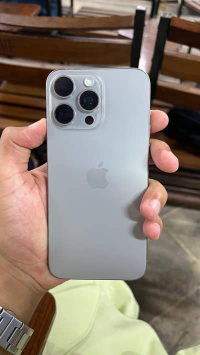 Apple iPhone 15 Pro Max