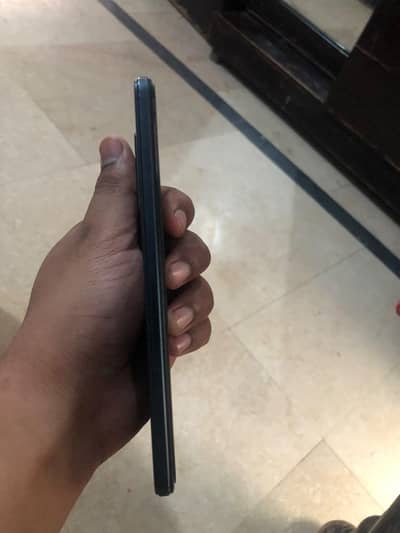 Vivo v23e 8/128 +4 expendible Black color