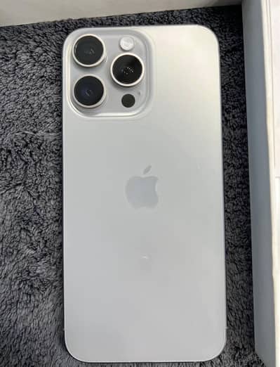 Apple iPhone 15 Pro Max