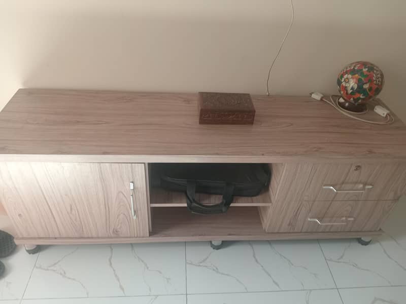 TV console 1