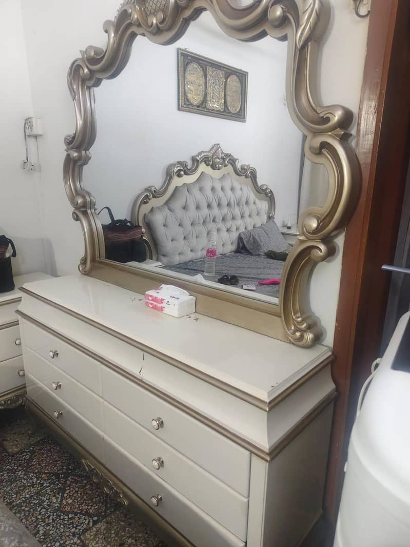 Dressing Table 2