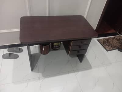 Iron Stand/Study Table
